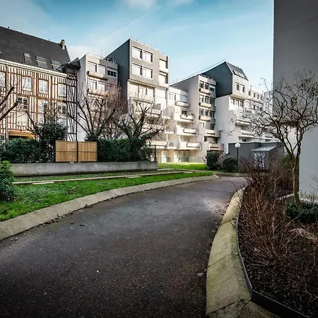 Apartment Aux Jardins De L'hotel De - Hypercentre Avec Parking Prive *