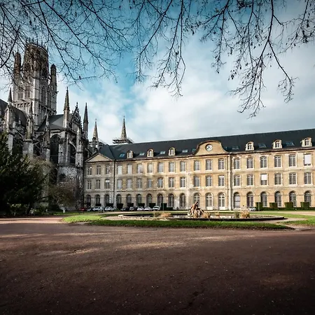 Aux Jardins De L'hotel De - Hypercentre Avec Parking Prive Apartment Rouen