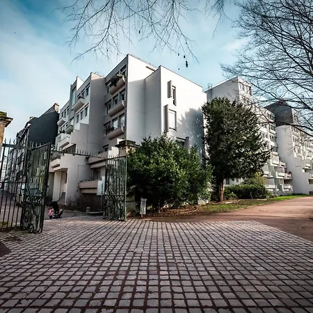 Apartment Aux Jardins De L'hotel De - Hypercentre Avec Parking Prive *